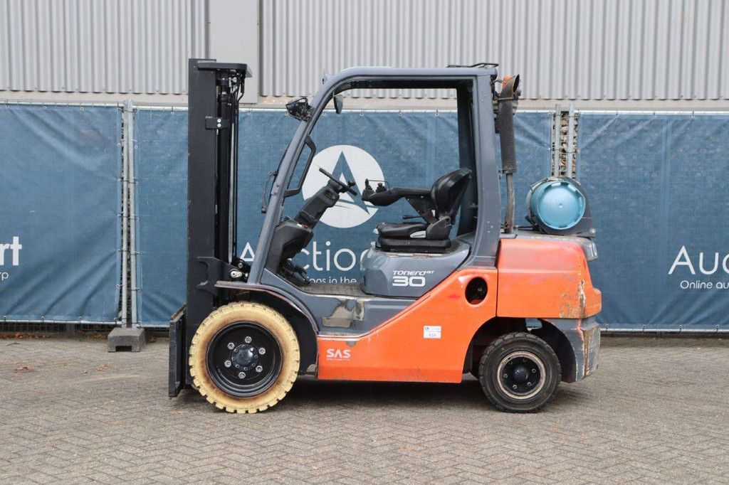Heftruck Toyota 068FG30F LPG 3000kg 3.3m 2017