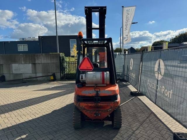 Heftruck Linde H30T LPG 3000kg 8.1m 1994