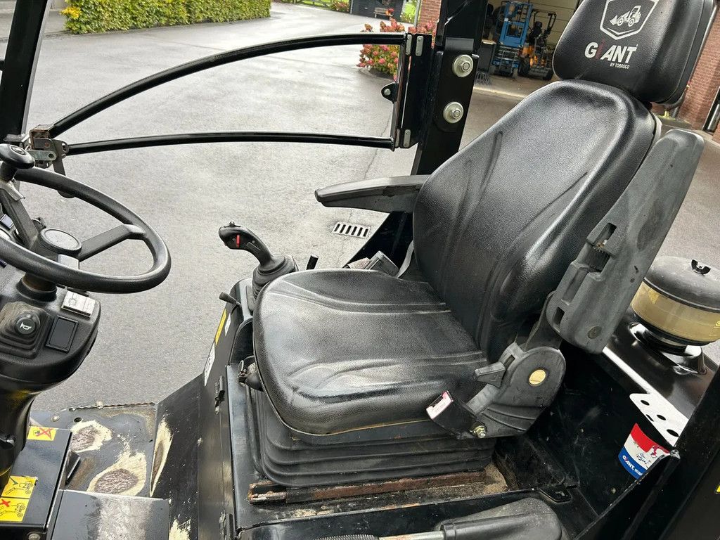 Giant G2500HD X-tra VERKOCHT