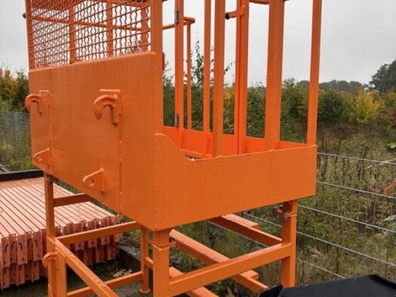 Fliegl ARBEITSBÜHNE