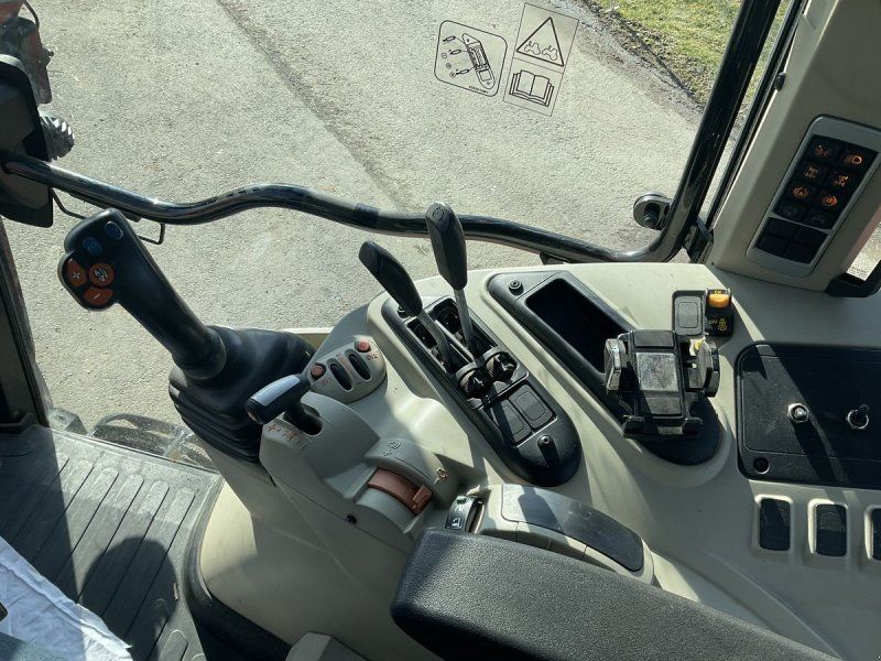 Massey Ferguson 5609 Dyna-4 ES-Panoramic