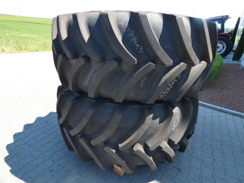 Goodyear 800/70R38+620/70R26