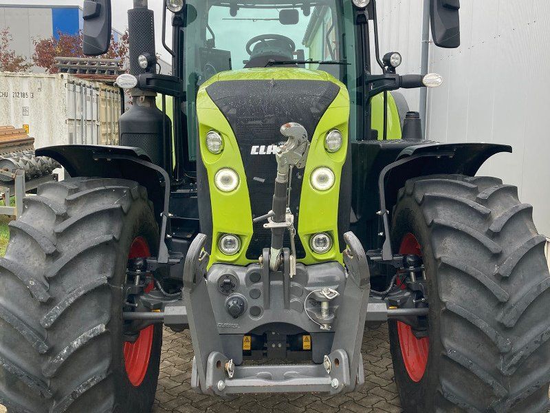 Claas Arion 660 CMATIC