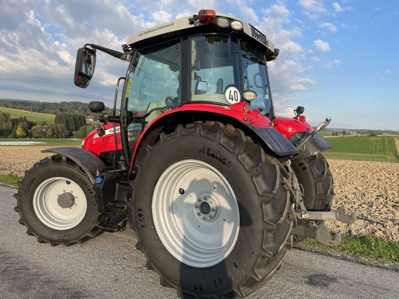 Massey Ferguson 5710 S Efficient
