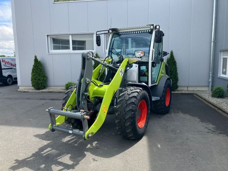 Claas TORION 530