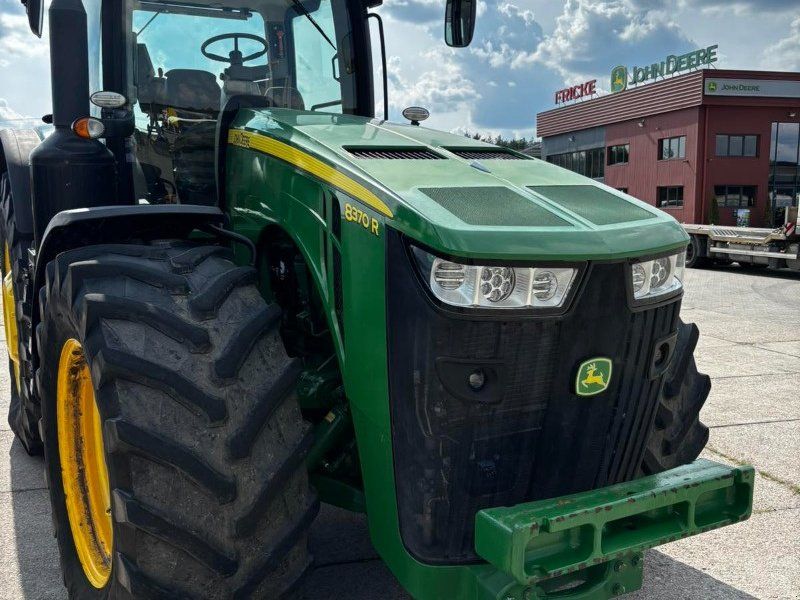 John Deere 8370R