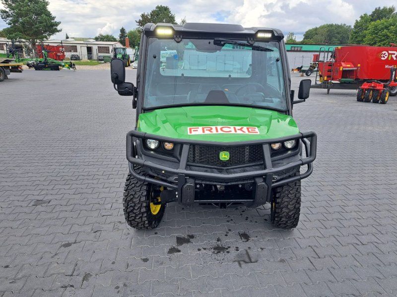 John Deere Gator XUV835M