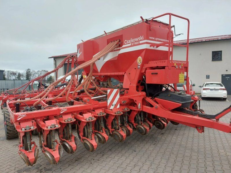 Czajkowski ST600