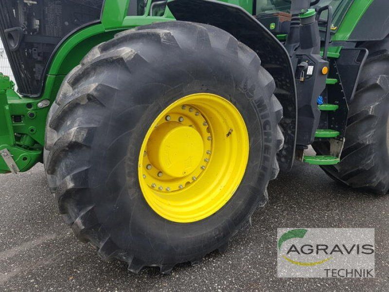 John Deere 7R 330
