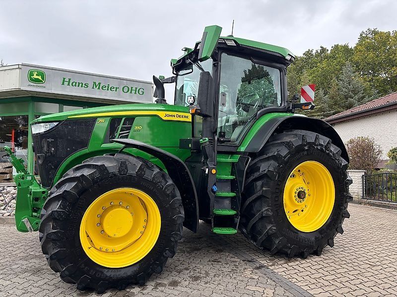 John Deere 7R 310