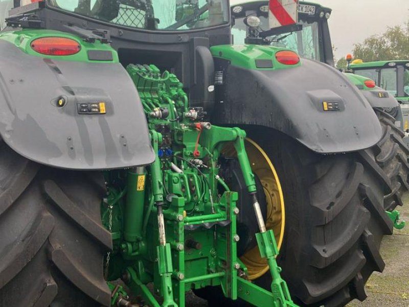 John Deere 6230R