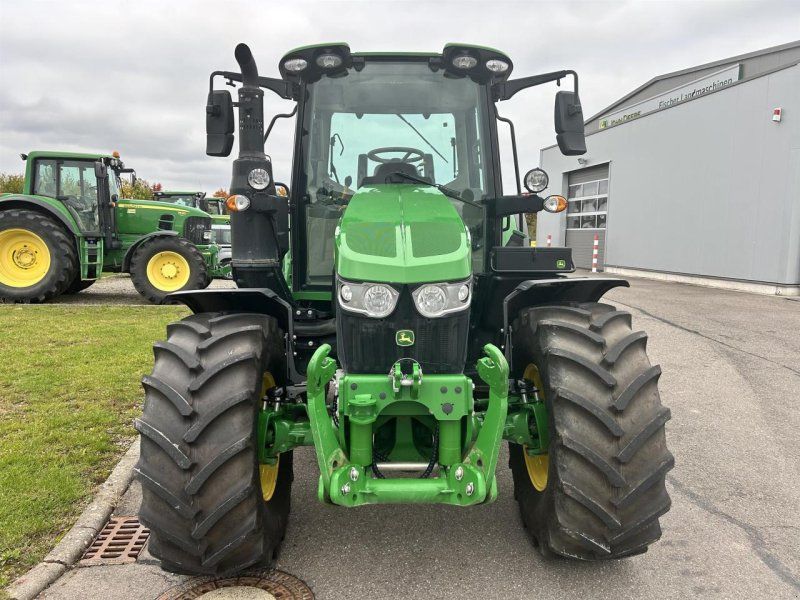 John Deere 6090M