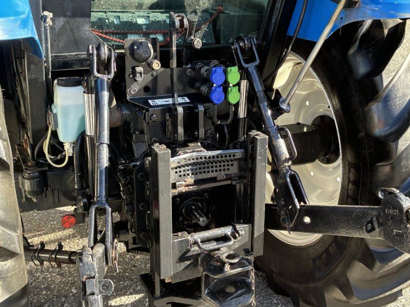 New Holland T5050