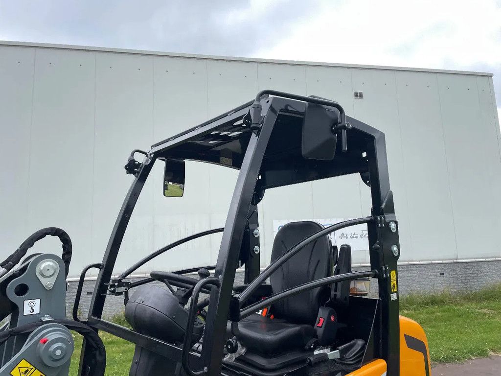 Giant G2500HD shovel 2025 nieuw!! Met kenteken