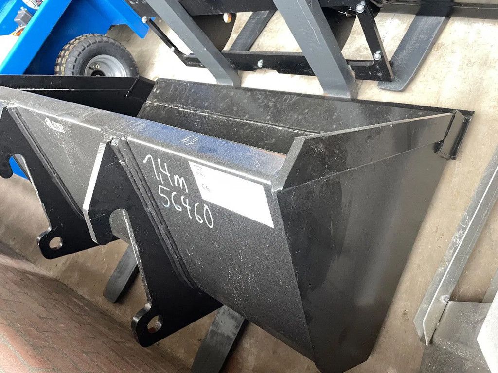 Giant G2500HD shovel 2025 nieuw!! Met kenteken