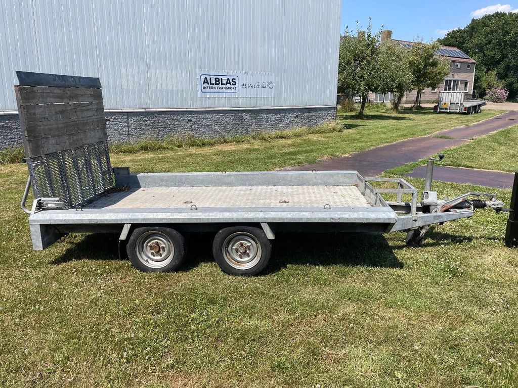 Hapert HV2700 machinetransporter met oprijklep