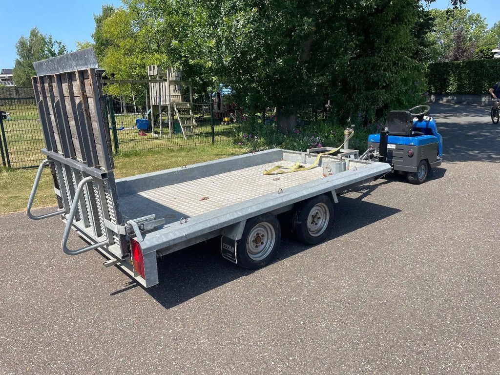 Hapert HV2700 machinetransporter met oprijklep