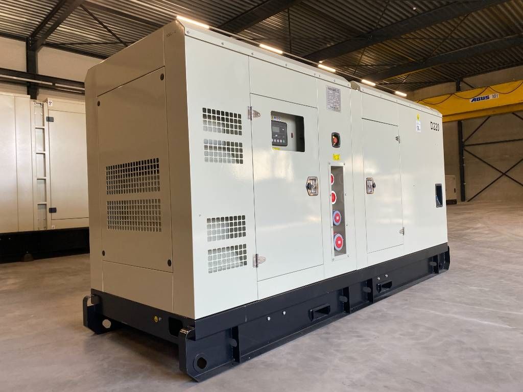 Hyundai P086TI - 220 kVA Generator - DPX-19852