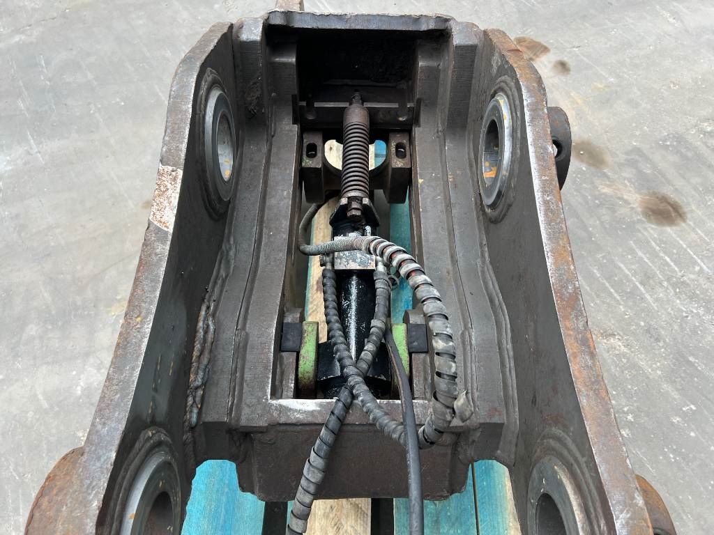 Miller Volvo EC240 / EC250 Geith