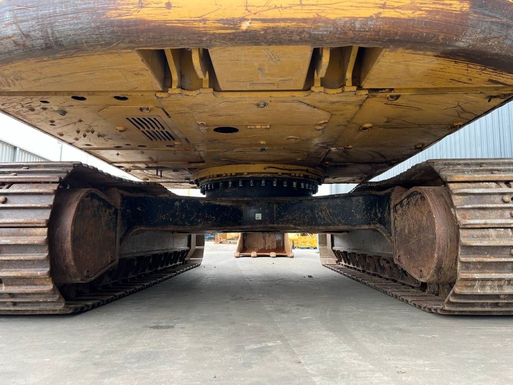 CAT 323D L