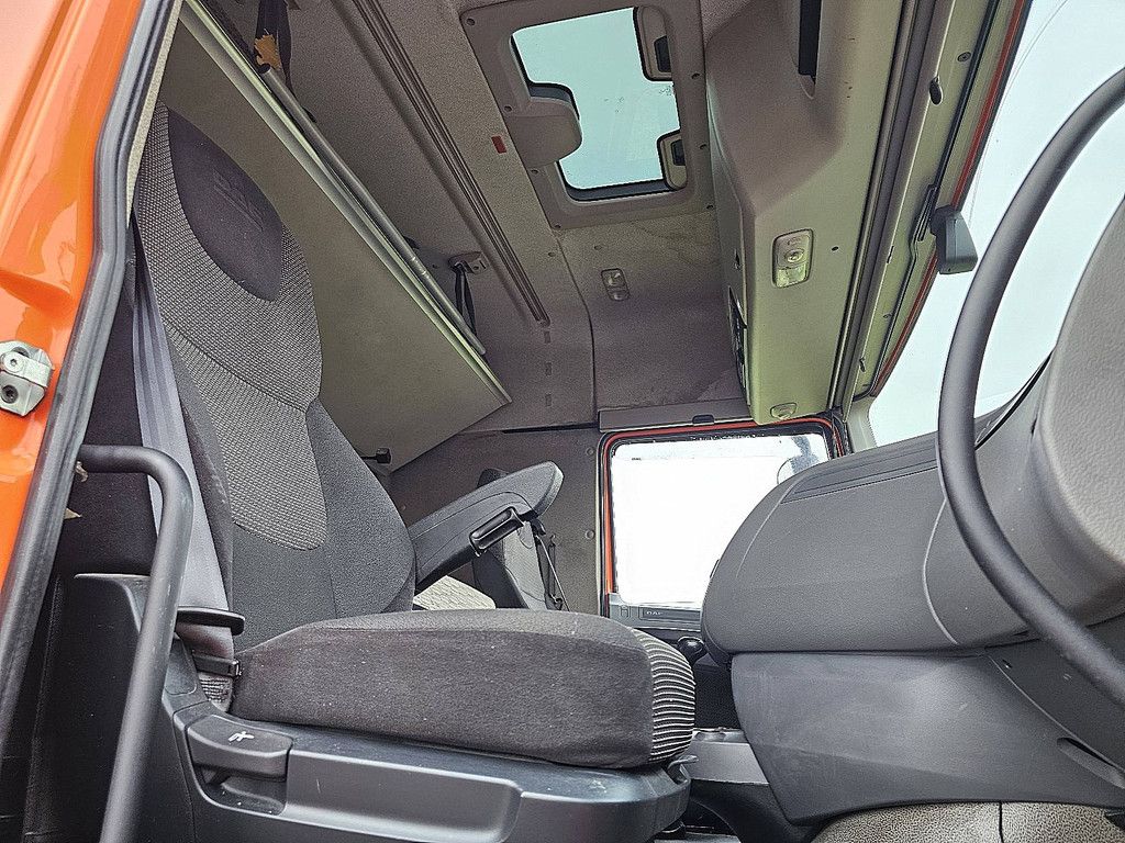 DAF XF 440 spacecab manual