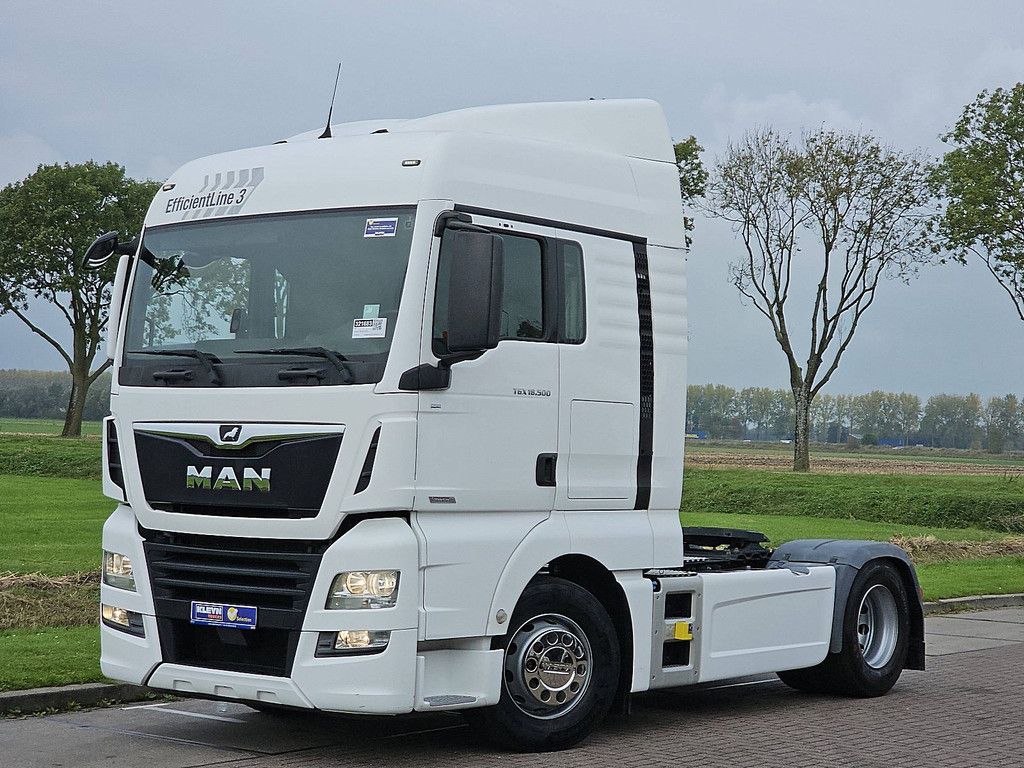M.A.N. 18.500 TGX xlx skirts eff.line