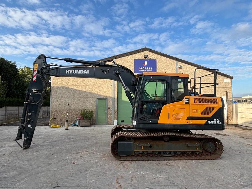 Hyundai HX140AL