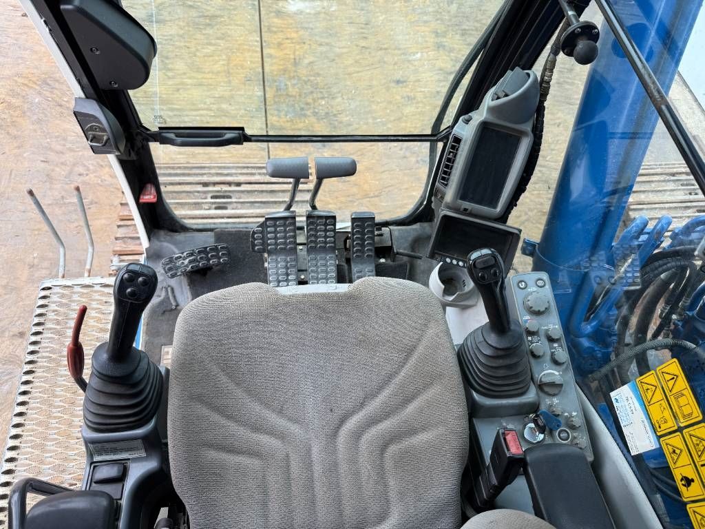 Hitachi ZX 250 LC-6 - Hammer Lines / Isuzu Engine