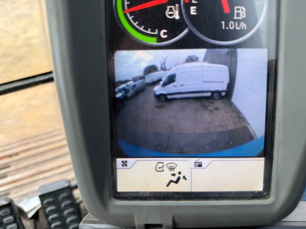 Hitachi ZX 250 LC-6 - Hammer Lines / Isuzu Engine