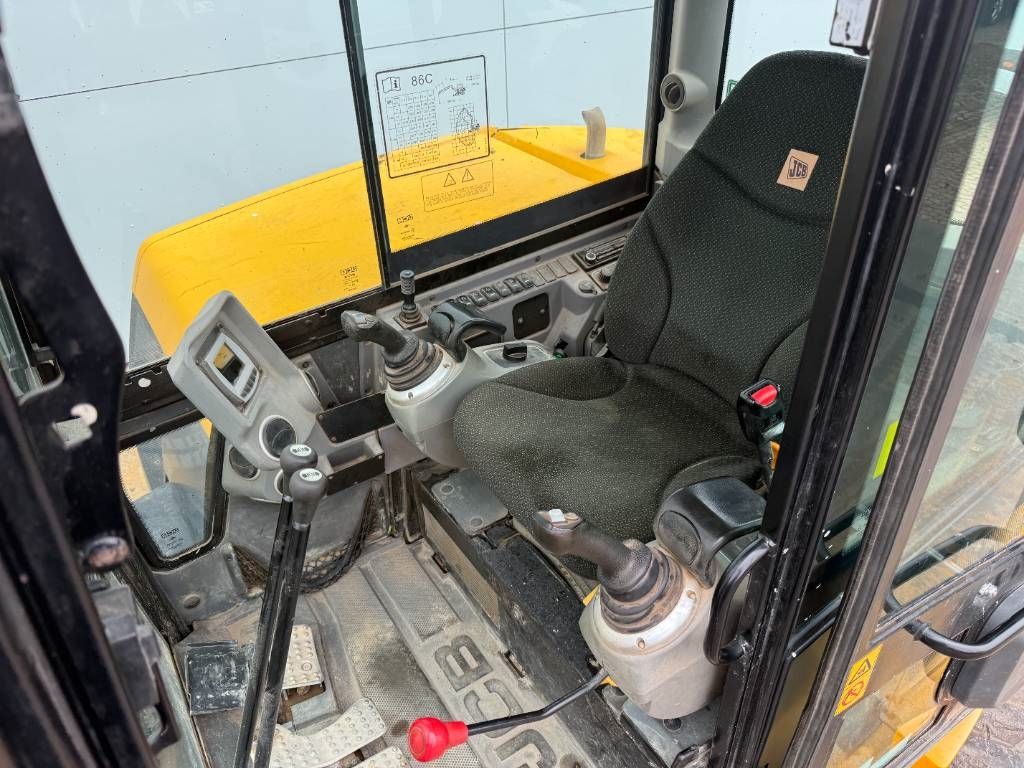 JCB 86C-1 - Hammer Lines / Quick Coupler