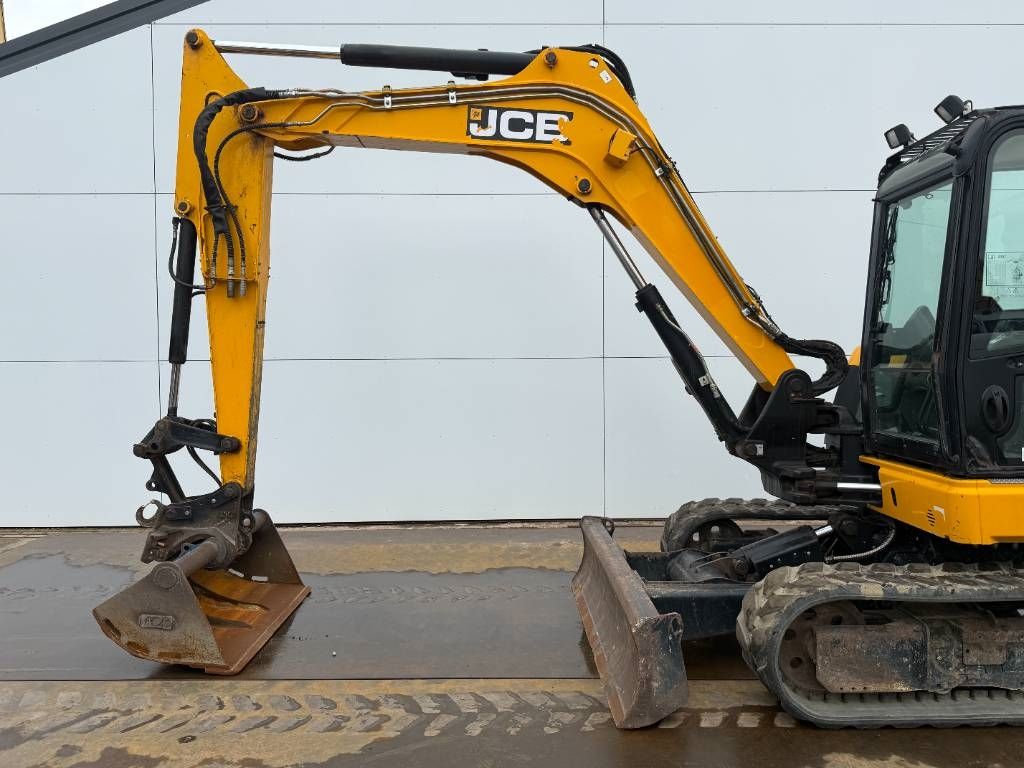 JCB 86C-1 - Hammer Lines / Quick Coupler