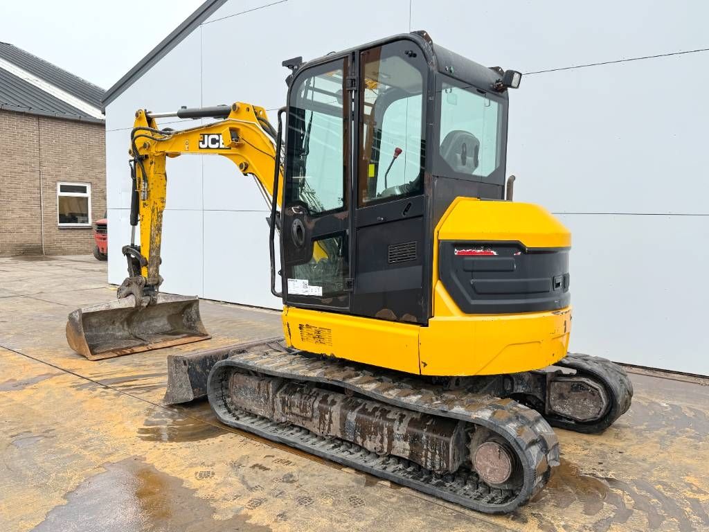 JCB 48Z-1 - Hammer Lines / Quick Coupler