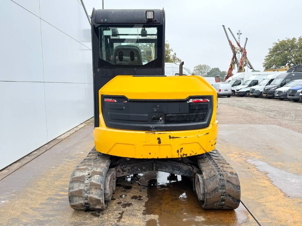 JCB 48Z-1 - Hammer Lines / Quick Coupler
