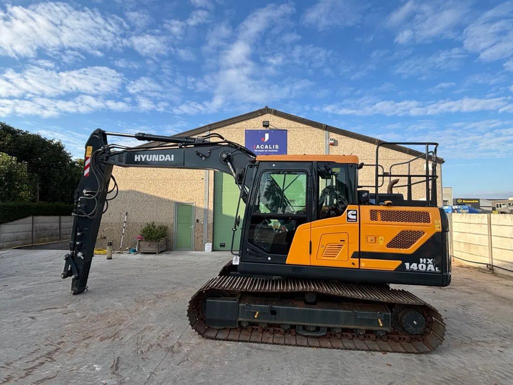 Hyundai HX140AL