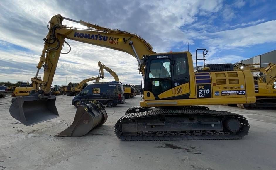 Komatsu PC210LCI-11E0