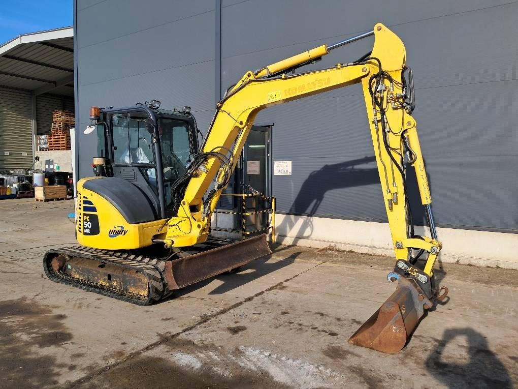 Komatsu PC50MR-2