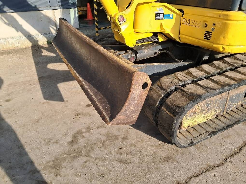 Komatsu PC50MR-2
