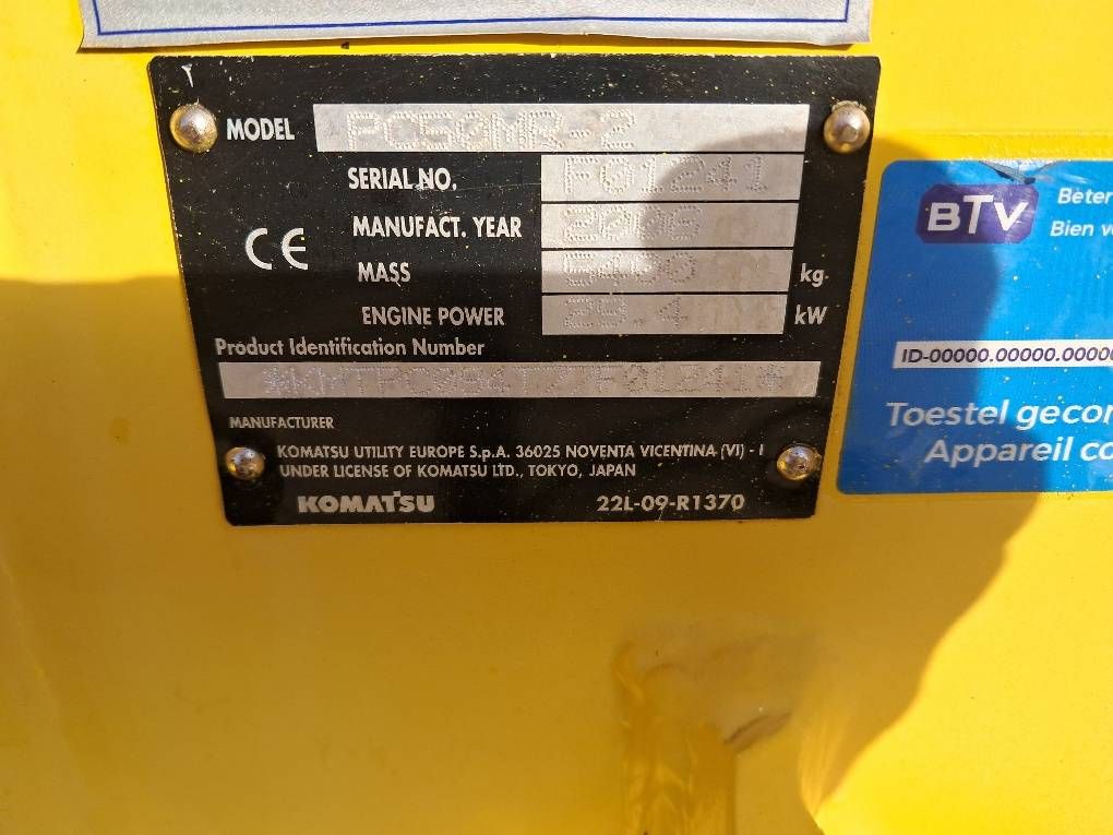 Komatsu PC50MR-2