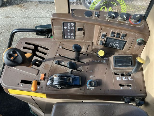 John deere 6610