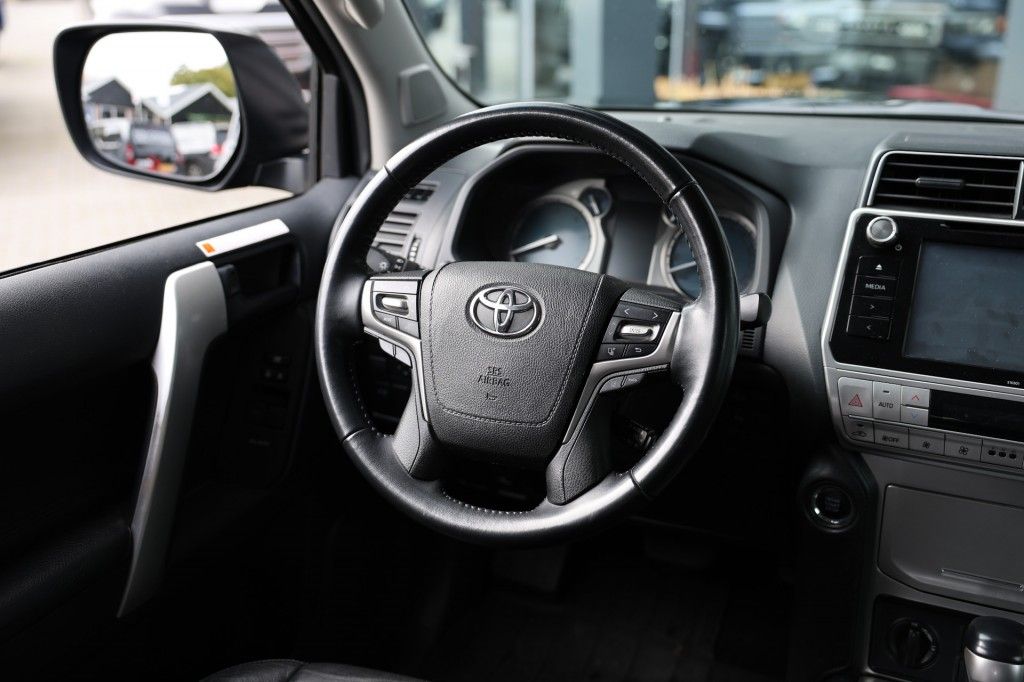 Toyota Landcruiser 150 2.8 D-4D 3DRS CHALLENGER A/T VAN