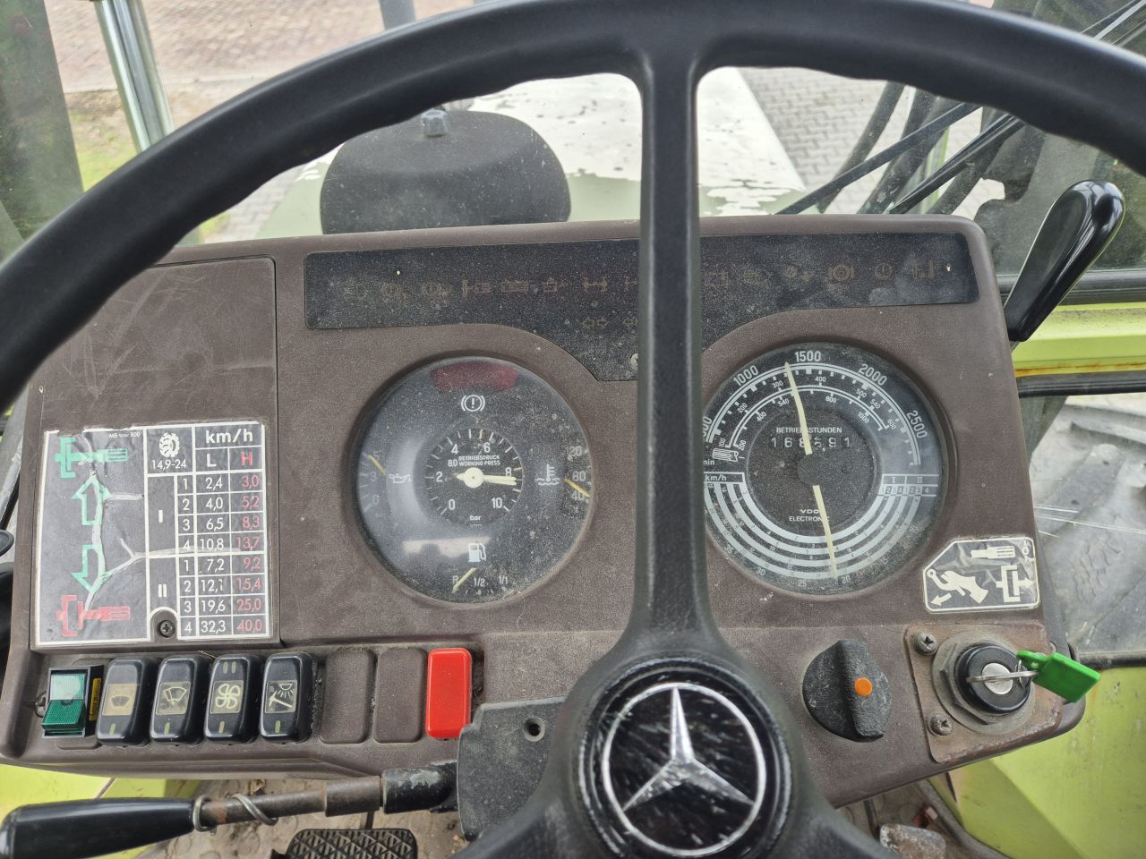 Mercedes Benz 800