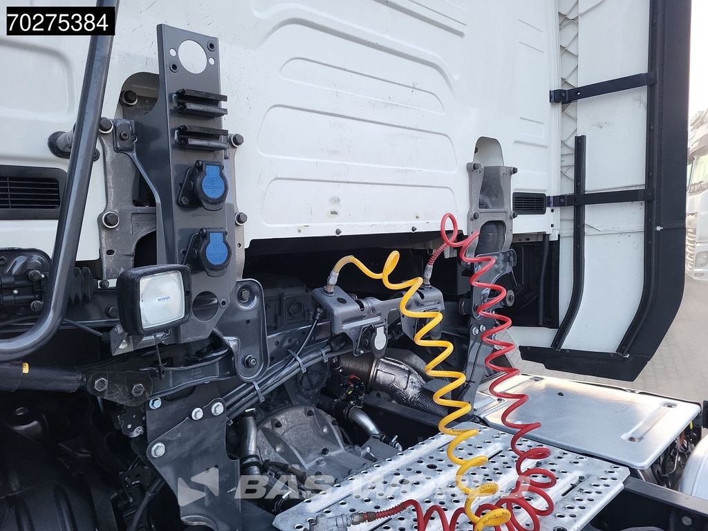 Scania S460 4X2 Retarder Euro 6 ACC 2x Tanks