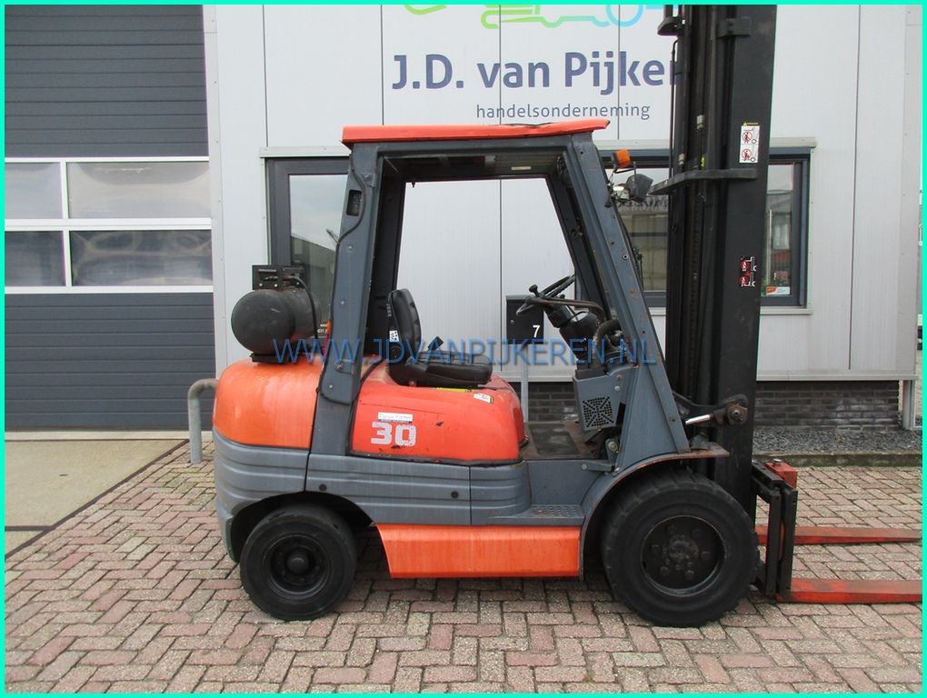 Toyota 6FGF30 3000kg HH 5m + sideshift + 4x hydrauliek