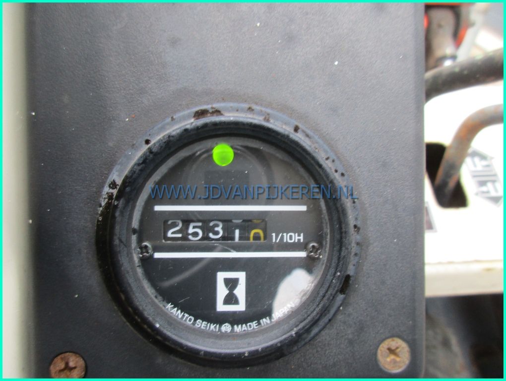 Nissan EH02A25U 2.5t diesel triplex+freelift+shift 202cm hoog