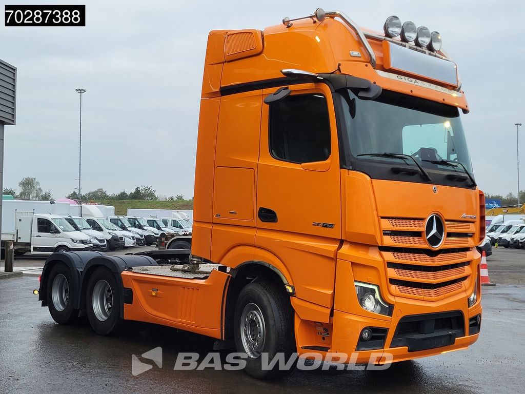 Mercedes Actros Actros 2663 6X4 GigaSpace Retarder Full-Air Leder MirrorCam DynamicSteering Compressor Xenon Navi ACC Euro 6