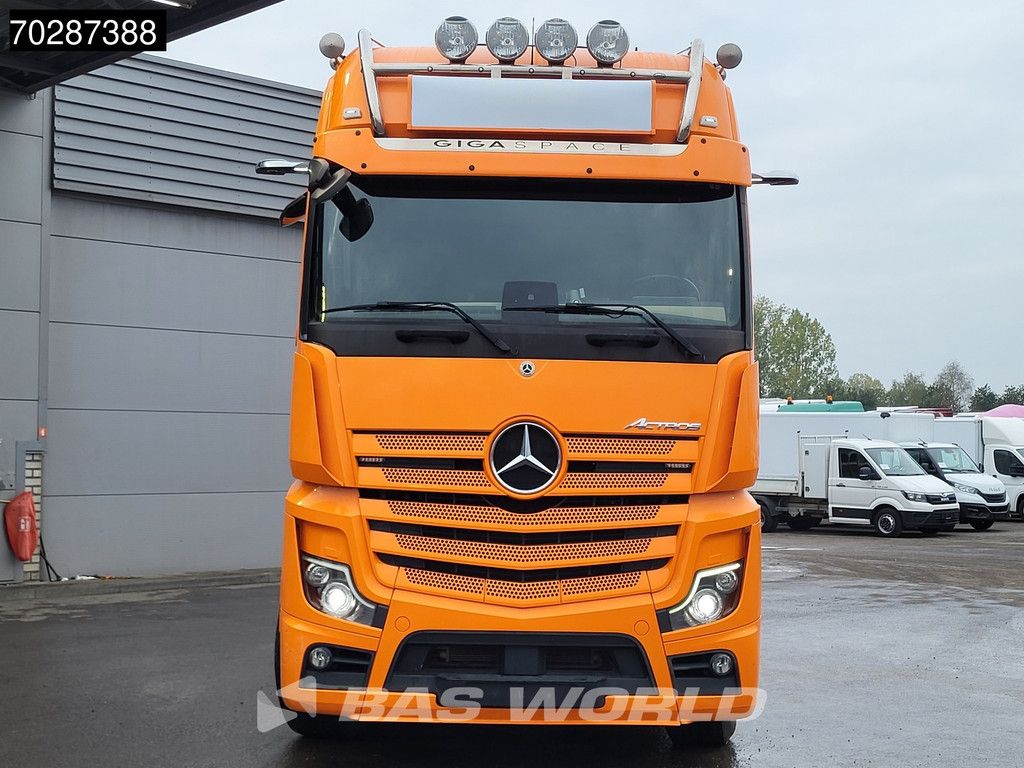 Mercedes Actros Actros 2663 6X4 GigaSpace Retarder Full-Air Leder MirrorCam DynamicSteering Compressor Xenon Navi ACC Euro 6