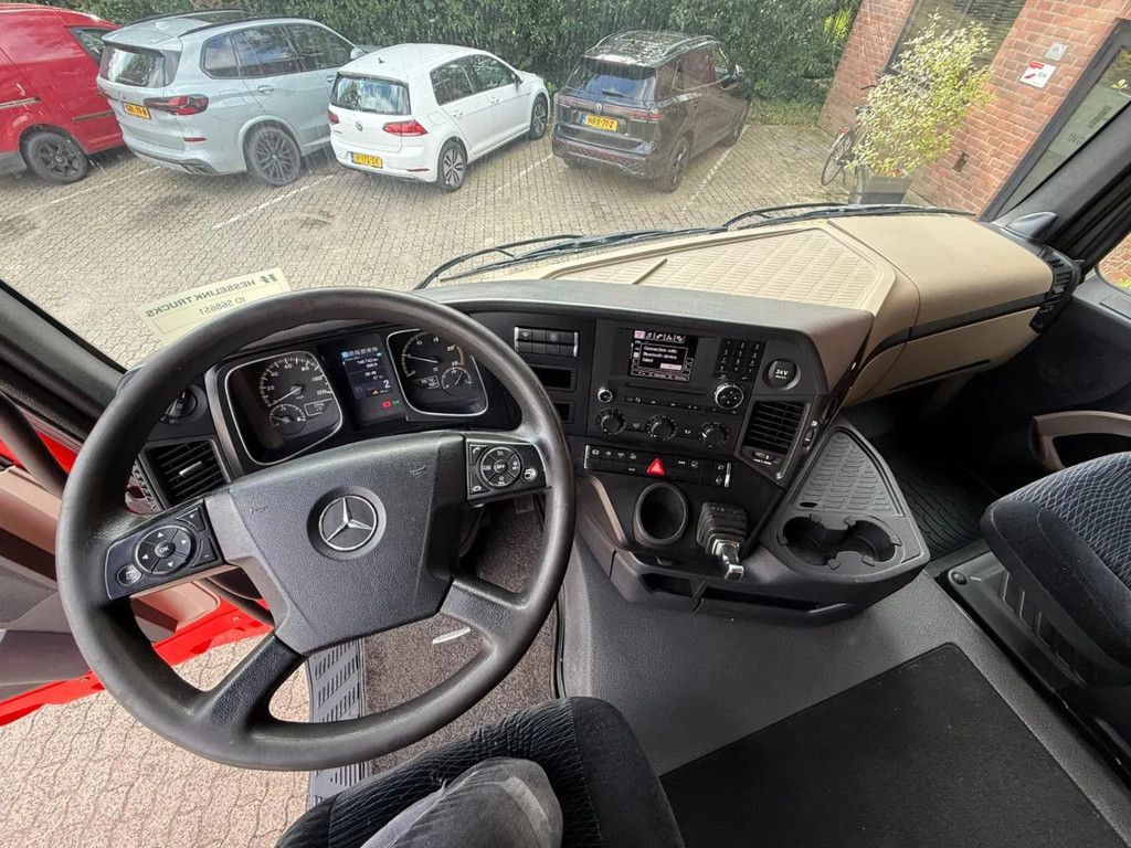 Mercedes-Benz Actros 1842 Streamspace Xenon NL Truck