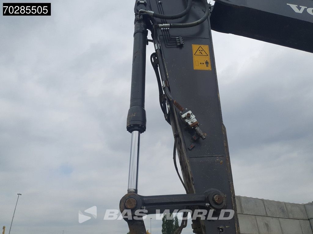 Volvo Select EC220 E L