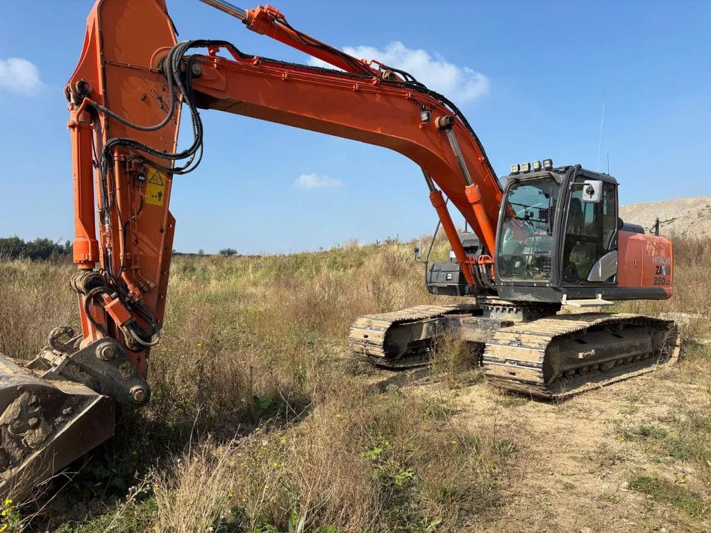 Hitachi ZX250LC-5B