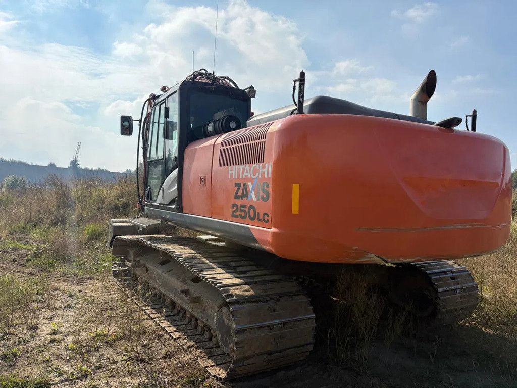 Hitachi ZX250LC-5B